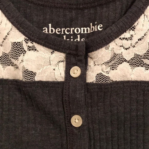 Lace long sleeve - Picture 2 of 3